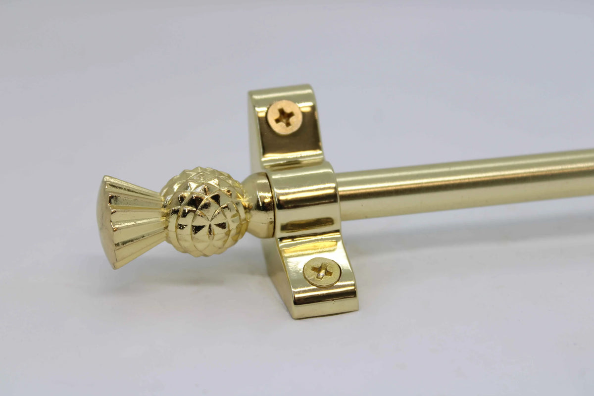 Princes Metal Ashford stair rod — Polished Brass finish with Thistle finial
