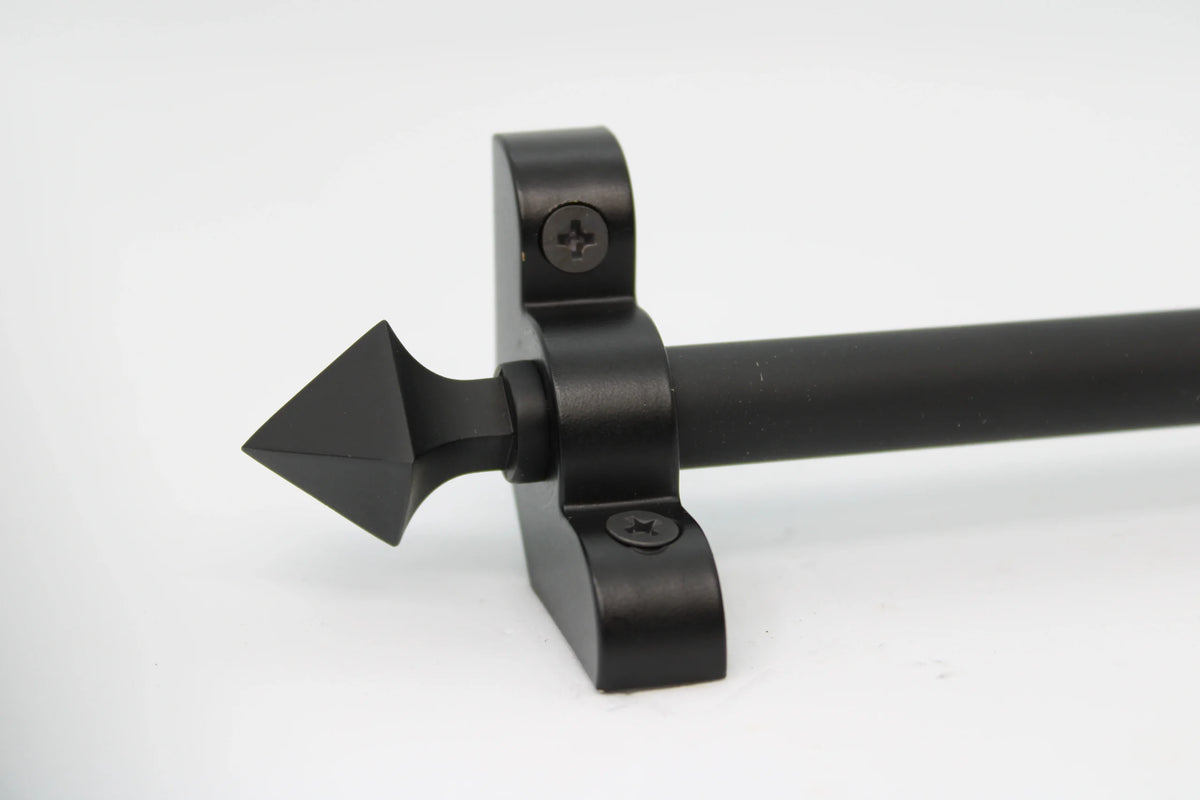 Princes Metal Bavaria stair rod — Wrought Iron finish with Pyramid finial