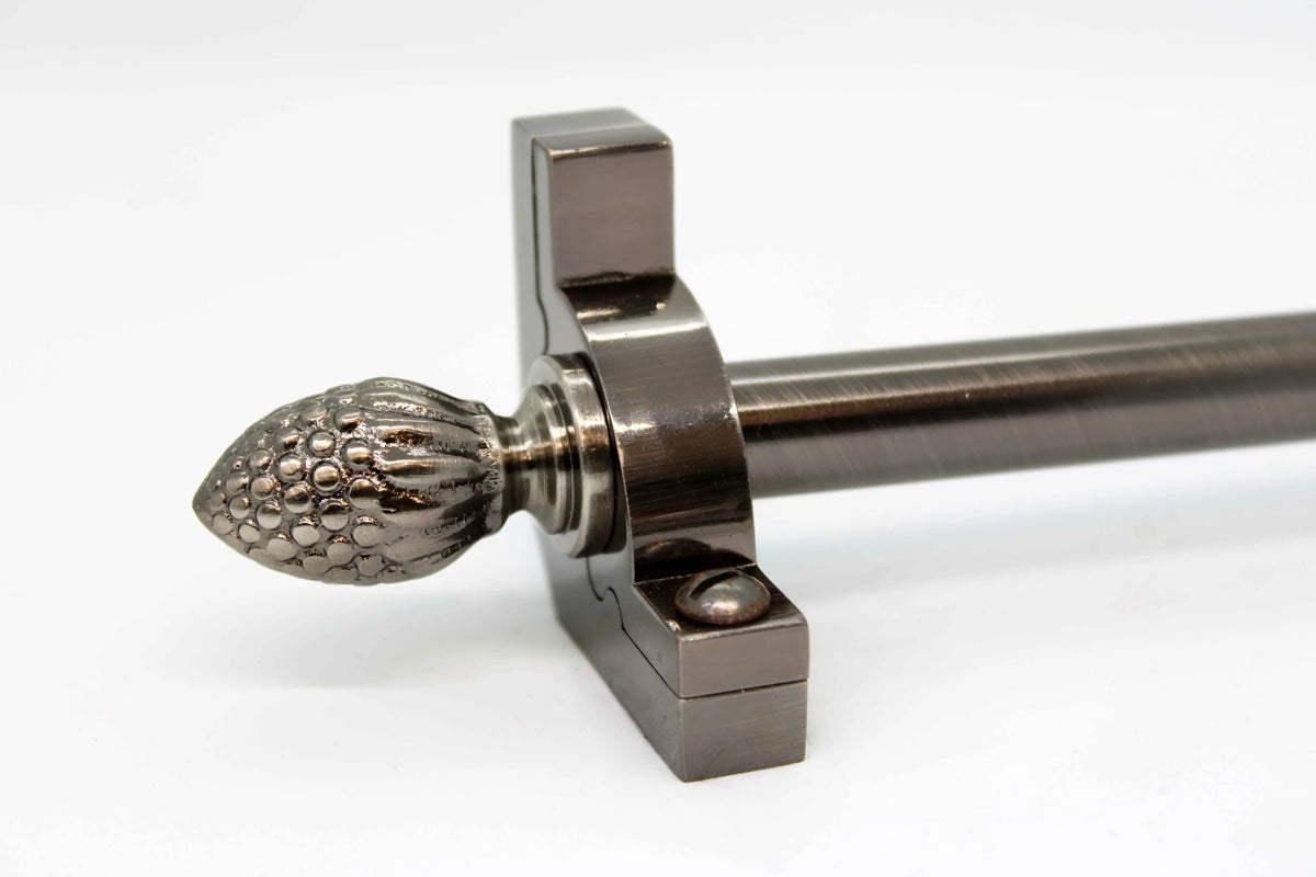 Princes Metal Chateau stair rod — Antique Pewter finish with Pine finial