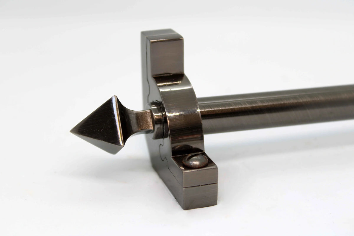 Princes Metal Chateau stair rod — Antique Pewter finish with Pyramid finial