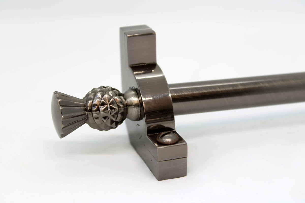 Princes Metal Chateau stair rod — Antique Pewter finish with Thistle finial