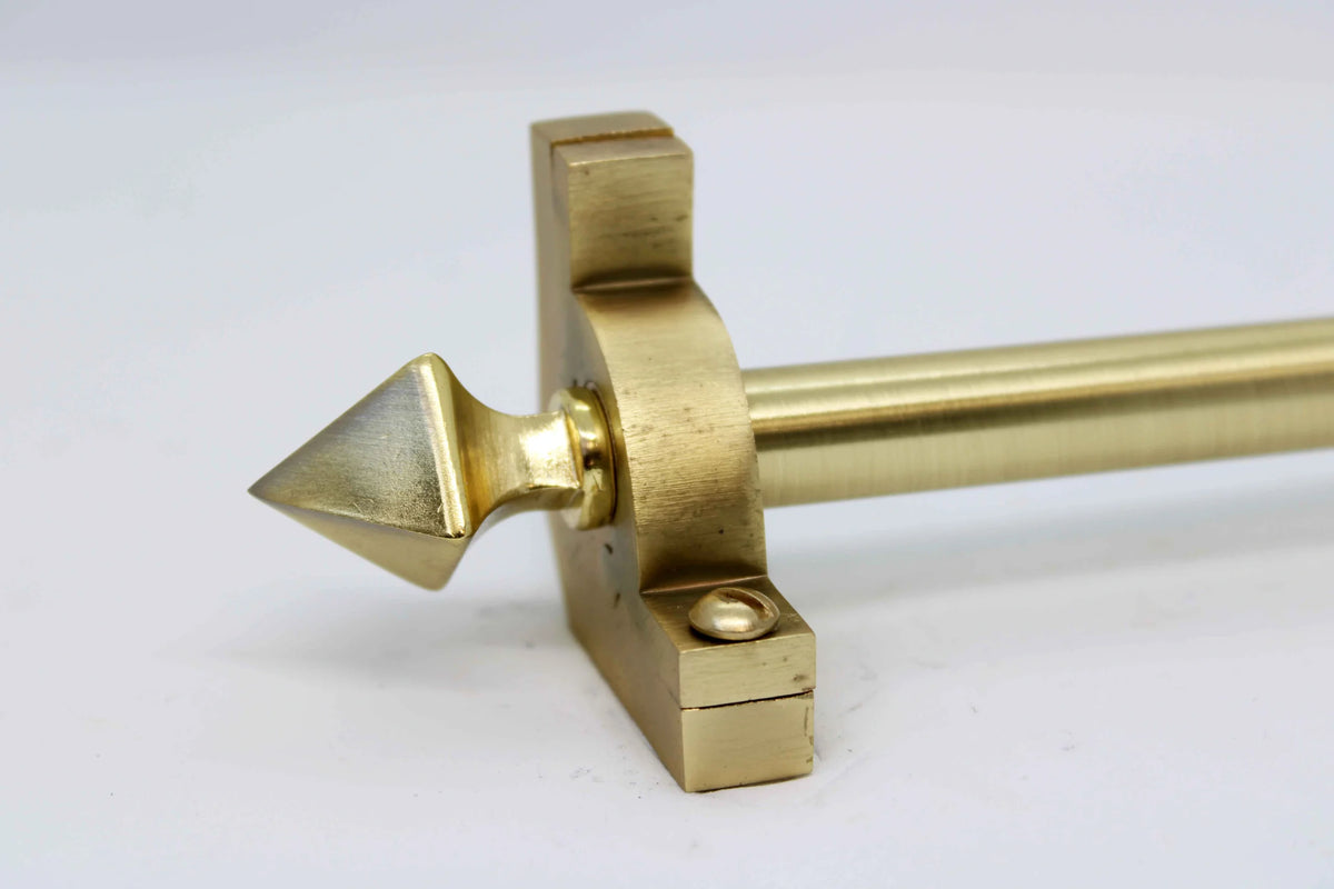 Princes Metal Chateau stair rod — Brushed Brass finish with Pyramid finial