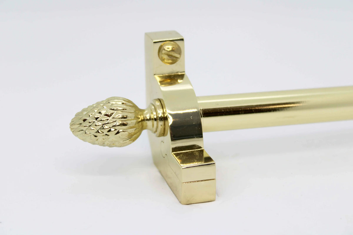 Princes Metal Chateau stair rod — Polished Brass finish with Pine finial