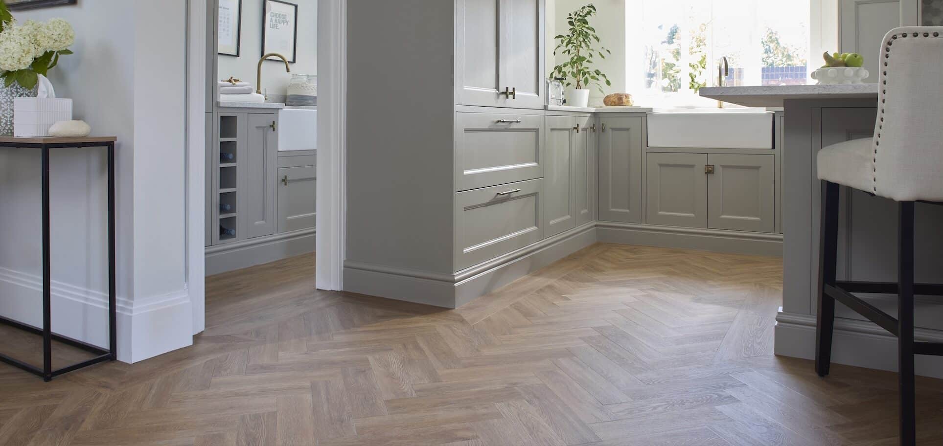 J2 Natural Timbers — HER-400x100 – Holborn Oak