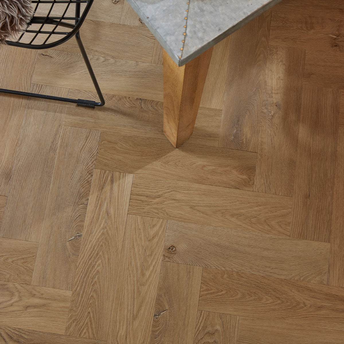 J2 Iconic — HER-400x100 – Delamere
