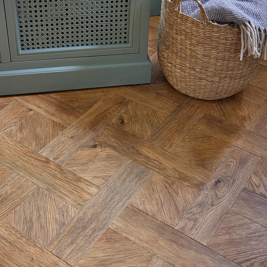 J2 Natural Timbers — Basket Weave